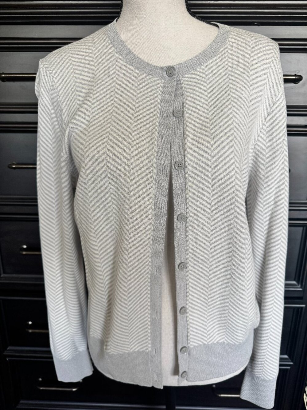 Ann Taylor Gray Ivory Chevron Cardigan L Excellent!